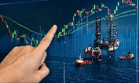 Một “ông lớn” xăng dầu sắp chi hơn 1.500 tỷ đồng trả cổ tức, cổ phiếu giảm 1 nửa từ đỉnh