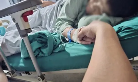 Công an vào cuộc vụ bé trai lớp 6 ở Hà Nội nghi bị bạn nhét bút vào hậu môn