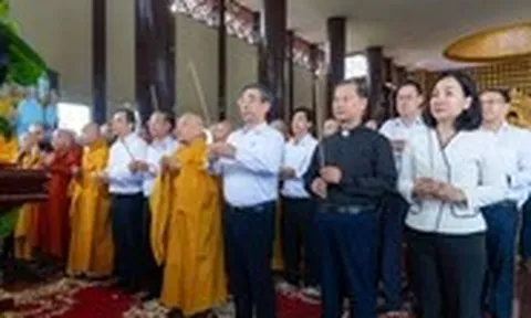 Lễ tưởng niệm các anh hùng liệt sĩ ở Học viện Phật giáo Việt Nam tại TP.HCM