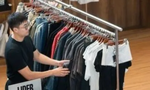 Doanh nghiệp dệt may Việt nói gì về mức thuế quan mới của ông Trump?