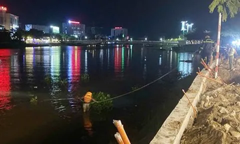 Hai bé trai rủ nhau tắm sông, một em tử vong, em còn lại mất tích