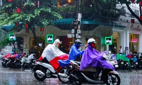 Dự báo thời tiết 27/7: Miền Bắc nắng oi, chiều tối 7 tỉnh hứng mưa giông mạnh