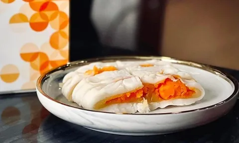 Giải mã chiếc bánh dẻo trứng muối 'hot' suốt 2 mùa Trung thu