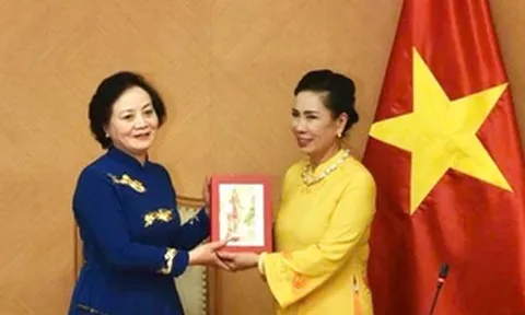 Phó thủ tướng Phạm Thị Thanh Trà đề nghị đẩy nhanh hồ sơ trình UNESCO ghi danh áo dài