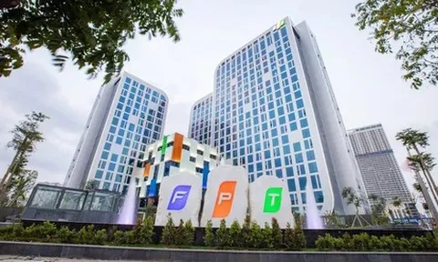 Cổ phiếu FPT, PNJ, FRT... 'rủ nhau' tím trần, VN-Index tăng hơn 27 điểm