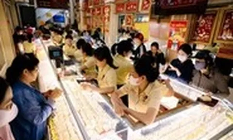 Mỹ - Israel tạm hoãn tấn công Iran, giá vàng tuần này sẽ ra sao?