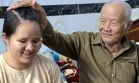 Ngôi nhà ba thế hệ nạn nhân chất độc da cam: Mắt dẫu tối, tình đời sáng
