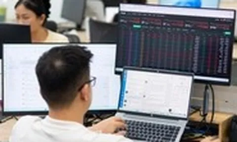 Chứng khoán 4-8: Áp sát vùng cản mạnh, VN-Index có thể xuất hiện nhịp rung lắc