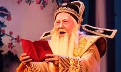 Lão tướng Trường Sơn tái xuất vai Ngũ Tử Tư trong vở Giang san mỹ nhân