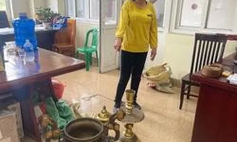 Lệnh tạm giữ khẩn cấp Nguyễn Thị Hoa SN 1965