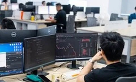 Chứng khoán 7-8: VN-Index bước vào nhịp tích lũy, ưu tiên giữ tiền hay cổ phiếu?