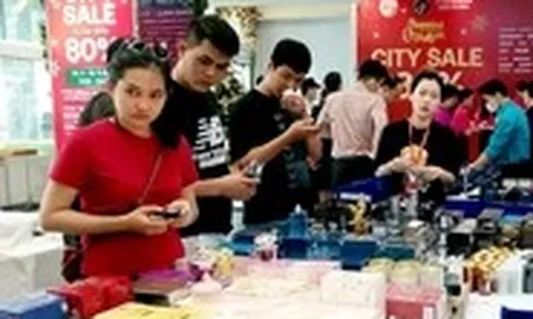 Thượng vàng hạ cám thị trường nước hoa, người mua khó nhận biết