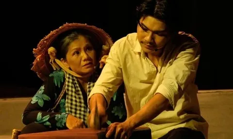Tú Sương với vai diễn bà mẹ khùng, Quang Hùng MasterD kể chuyện tình