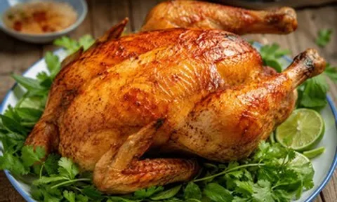 Cách ướp gà nướng thơm lừng, thịt mềm chuẩn vị nhà hàng