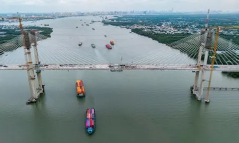 Dự án cầu dây văng cao nhất Việt Nam tăng tốc về đích trong tháng 9