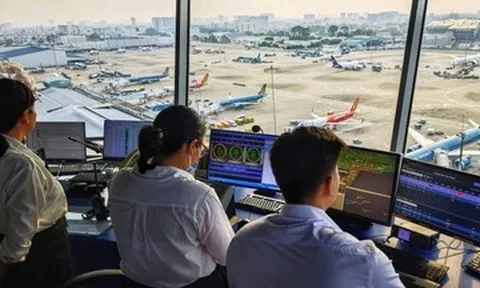 Sân bay Tân Sơn Nhất 2 lần tạm dừng cất, hạ cánh khẩn cấp vì UAV