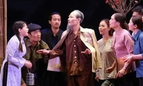 ‘Bác Hồ một tình yêu bao la’ đến Lào và Thái Lan