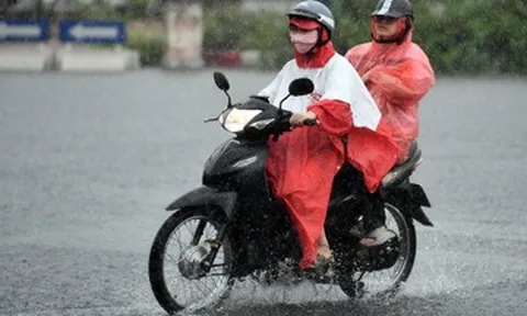 Dự báo thời tiết 15/8: Miền Bắc mưa to cục bộ, Trung Bộ còn nắng nóng oi bức