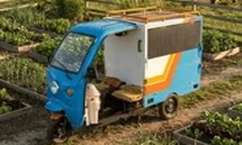 Xe điện như xe tải van mini, không cần sạc vẫn đủ dùng, 'ổ cắm di động' cho thiết bị điện