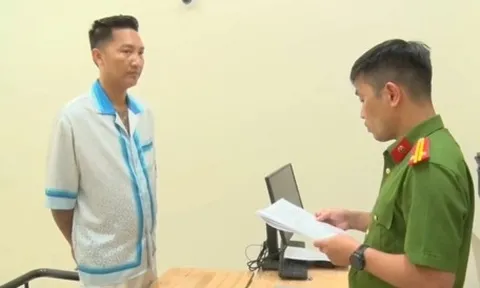 Doanh thu hơn 300 tỉ đồng, vì sao Huấn Hoa Hồng không xuất hóa đơn?