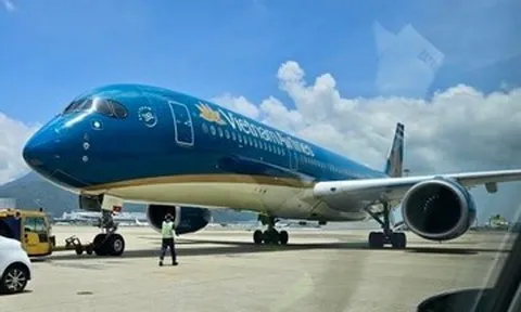 Vừa cất cánh, máy bay Vietnam Airlines chở 287 người phát cảnh báo bất thường