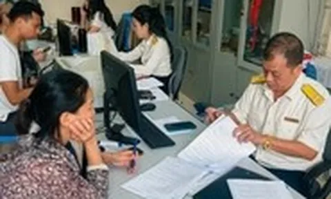 Ngừng kinh doanh, doanh nghiệp vẫn gánh hàng chục triệu đồng lệ phí, tiền phạt