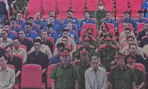 Mắt xích quan trọng trong vụ 4 tiếp viên hàng không vận chuyển ma túy về Việt Nam khai gì?