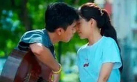 Nụ cười trong veo của Long Vũ, Lưu Ly, Nguyễn Trinh gây vương vấn trong Mùa hè năm ấy