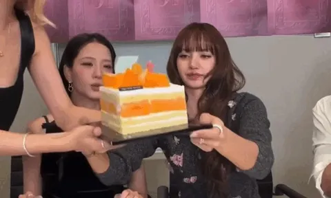Điều bất ngờ về chiếc bánh xoài dịp kỷ niệm 10 năm thành lập BlackPink