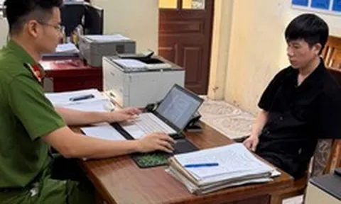 Kiểm tra nhà trọ lúc 16 giờ, công an bắt giữ Đinh Công Ngọc SN 1994