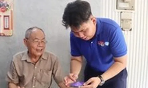Chiến sĩ Mùa hè số được người dân đặt lịch hướng dẫn vì quá nhiệt tình
