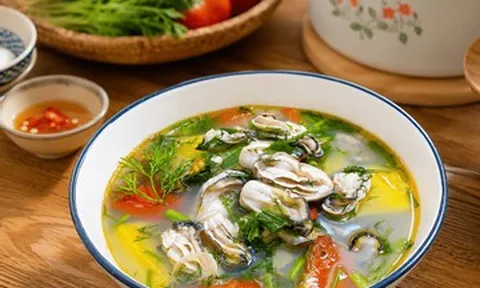 Cách nấu canh hàu chua ngọt đơn giản, đậm đà không bị tanh
