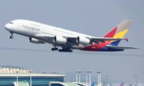 Hành khách kiện Asiana Airlines đòi 100 triệu USD sau khi bị Việt Nam từ chối nhập cảnh