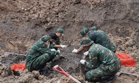 Tìm thêm hài cốt ở công viên Lê Thị Riêng, xác minh mộ liệt sĩ Nguyễn Thị Minh Khai