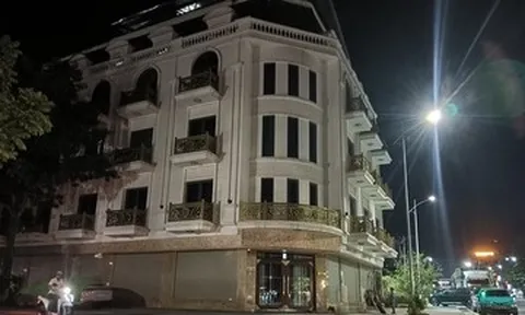Công an xuất hiện tại trụ sở công ty của Hải Sapa TV