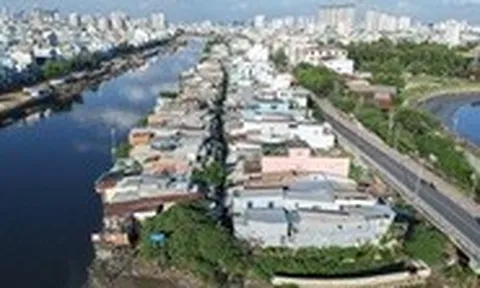 Toàn cảnh bờ Nam kênh Đôi: Hàng ngàn căn nhà chông chênh chờ giải tỏa