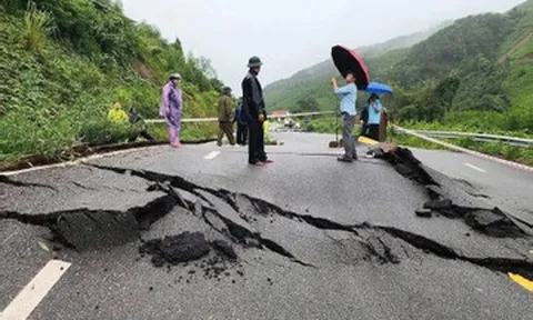 Quốc lộ 4B qua Lạng Sơn đứt gãy nghiêm trọng