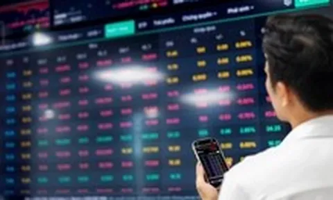 Chứng khoán bùng nổ sau tin FTSE, cổ phiếu PNJ tiếp tục tăng trần