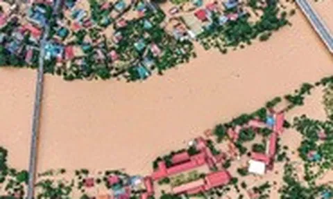 Thủ phủ vải thiều Lục Ngạn ngập trong 'biển nước' do mưa bão số 4