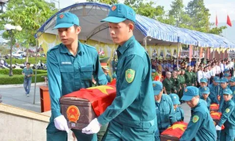 Tìm thấy 13 hài cốt liệt sĩ tại nhà lao cũ ở Thành cổ Diên Khánh
