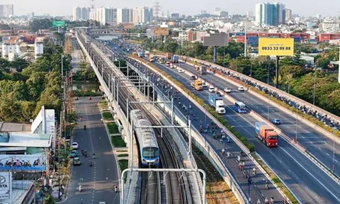 TP.HCM cần TOD để tránh 'trên trời tàu chạy băng băng, dưới đất vẫn kẹt xe'