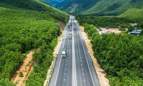 Cao tốc xuyên rừng Huế - Đà Nẵng khoác diện mạo mới trước ngày 2/9