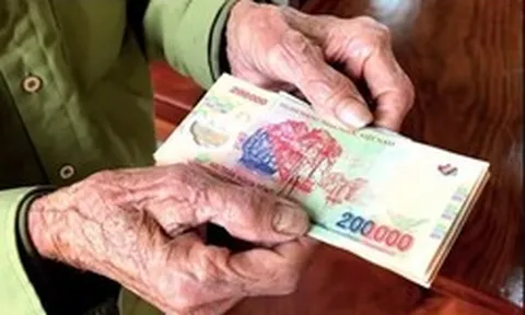 Từ 5/10/2026: Người từ đủ 60 đến dưới 75 tuổi được hưởng 810.000 đồng/tháng nếu thuộc trường hợp này