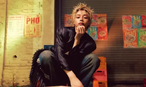 Phở, ghế nhựa đỏ bất ngờ xuất hiện trong MV Kpop của idol người Việt