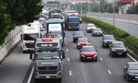 Cửa ngõ phía Nam Hà Nội ùn tắc từ sáng sớm ngày đầu nghỉ lễ 2/9