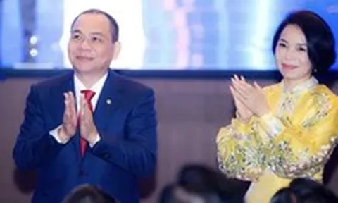Ba thành viên một gia đình tỉ phú Việt sở hữu gần 44 tỉ USD