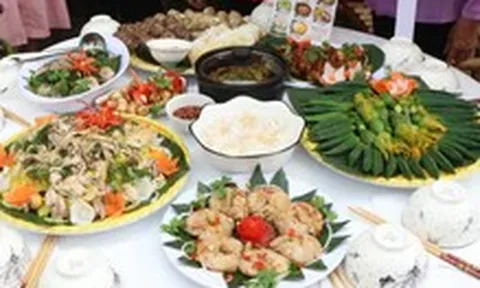 Food tour Hội làng Lộc Yên: Khám phá ẩm thực dân gian giữa ‘Miền quê hạnh phúc’