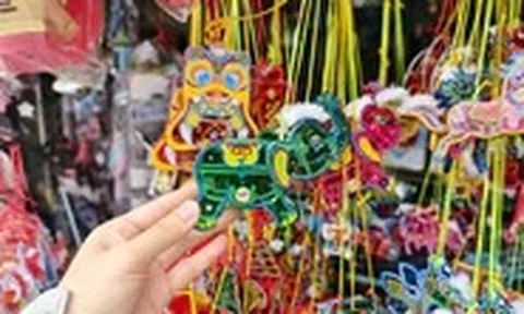 Lễ 2-9, làng đèn lồng truyền thống tại TP.HCM vẫn miệt mài