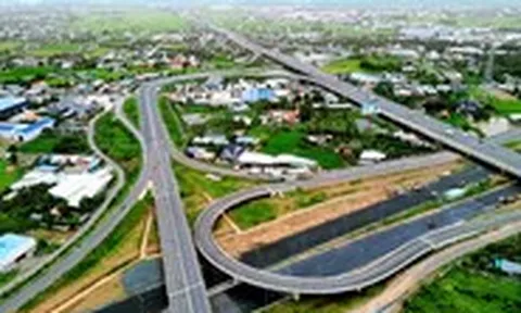 Mở đường, mở cơ hội cho miền Tây