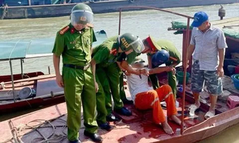 Danh tính người đàn ông rơi từ cầu Vĩnh Phú ở Phú Thọ